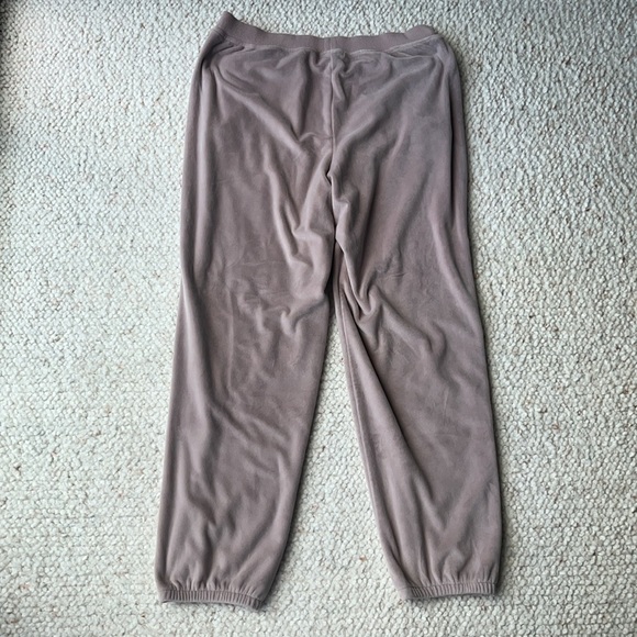 Barefoot Dreams Luxechic Knit Plush Velvet Jogger Faded Rose Medium - Picture 6 of 9